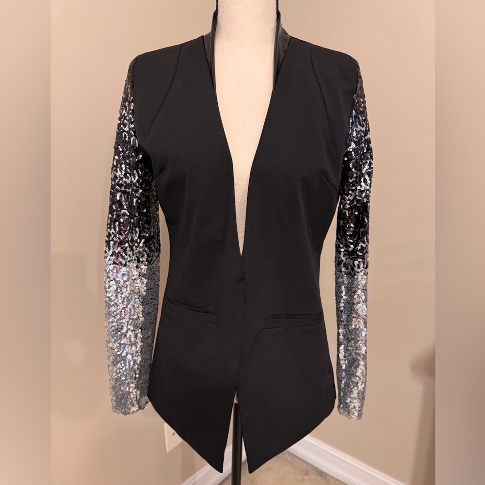 NWT HAODUOYI Sequin Sleeve Blazer – Size M